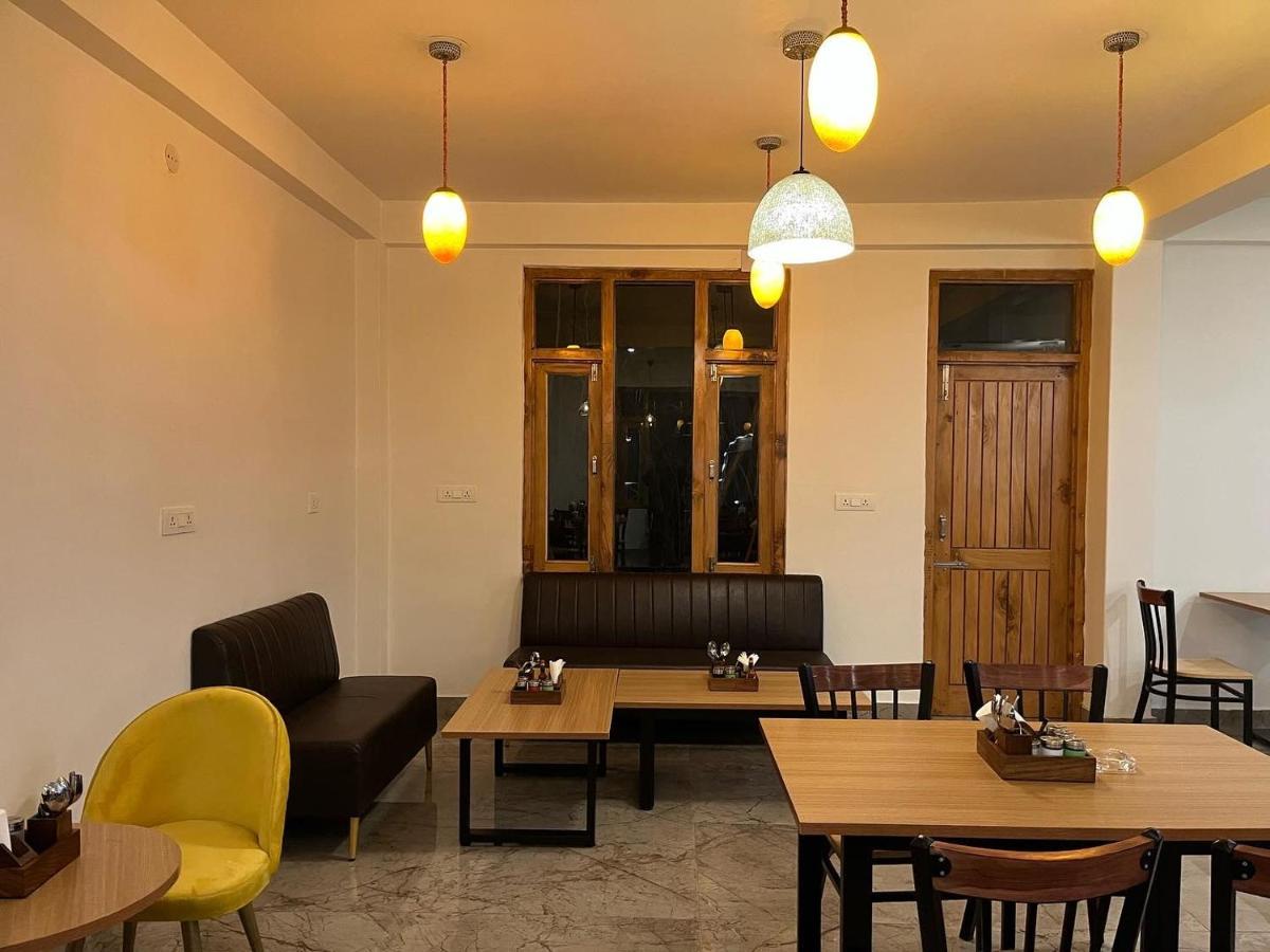 Hotel Adinova Касол Екстериор снимка